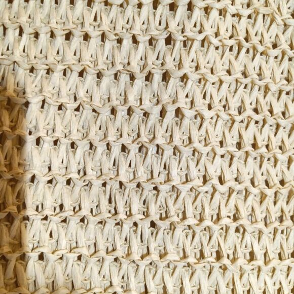 Large Knotted 90's Natural Straw Tote - Picture 3 of 4